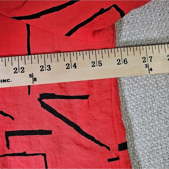 Red and Black Linen Blend Tunic, Zipper down the back, statement sleeves. - Picture 8 of 10